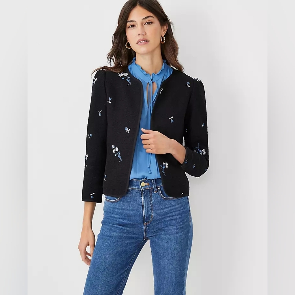 Ann Taylor Floral Embroidered BlackTweed Jacket Size 8 NWT
